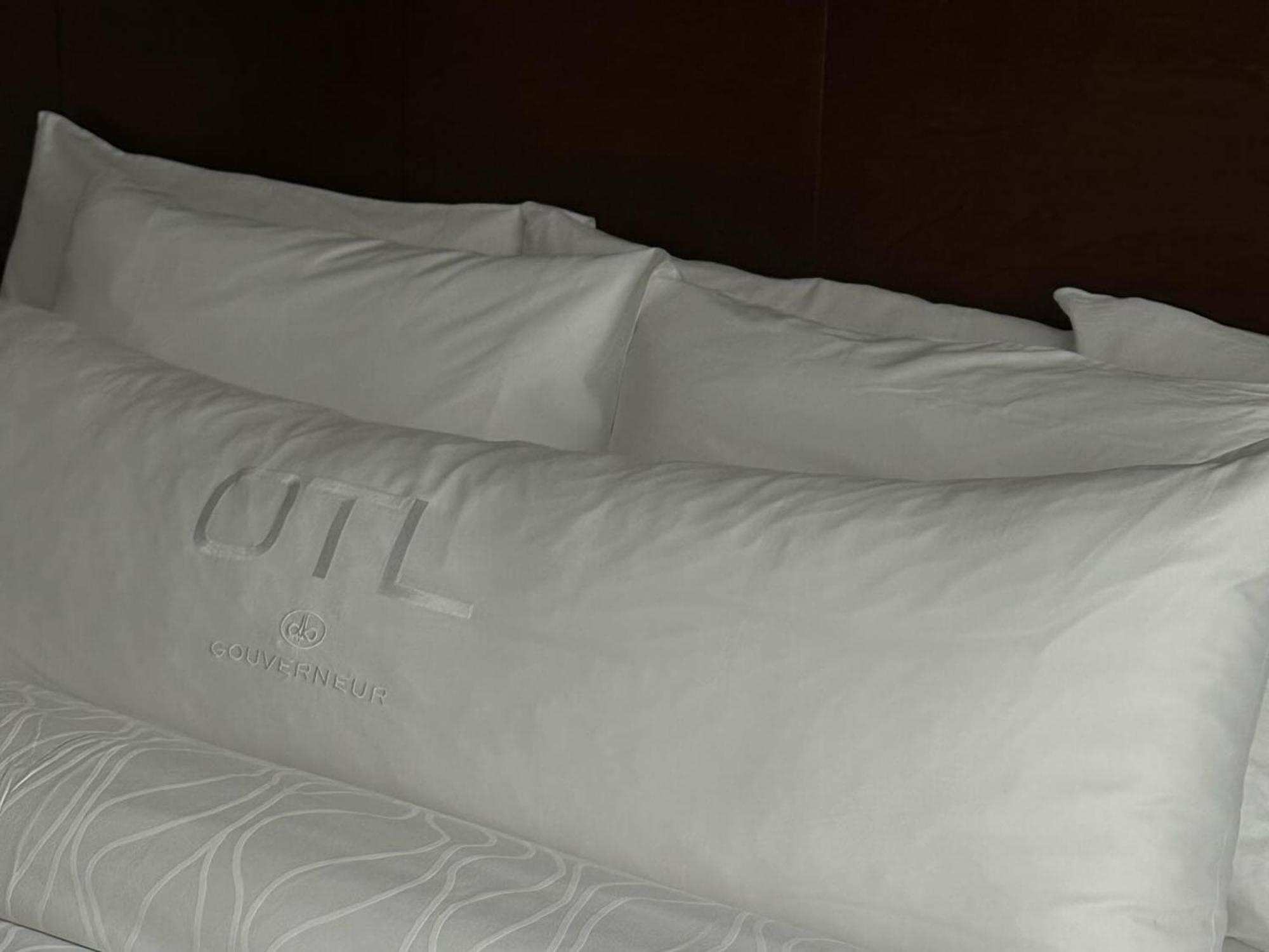 Otl Gouverneur شيربروك المظهر الخارجي الصورة A pillowcase