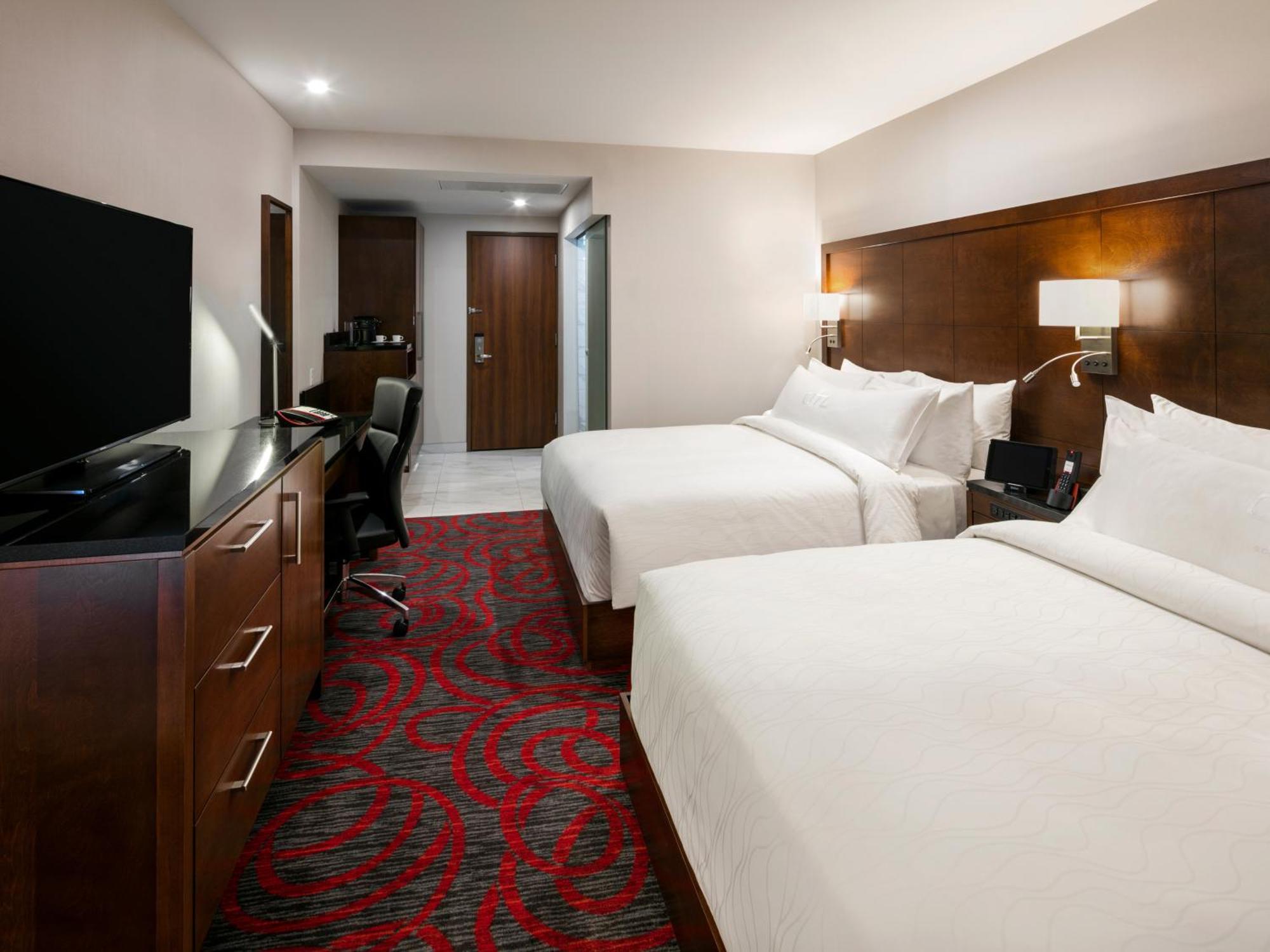 Otl Gouverneur شيربروك المظهر الخارجي الصورة A guest room at the Hilton Garden Inn in San Francisco